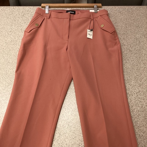SOLD!!! Express Pink Crop High Rise Pants - Picture 3 of 9